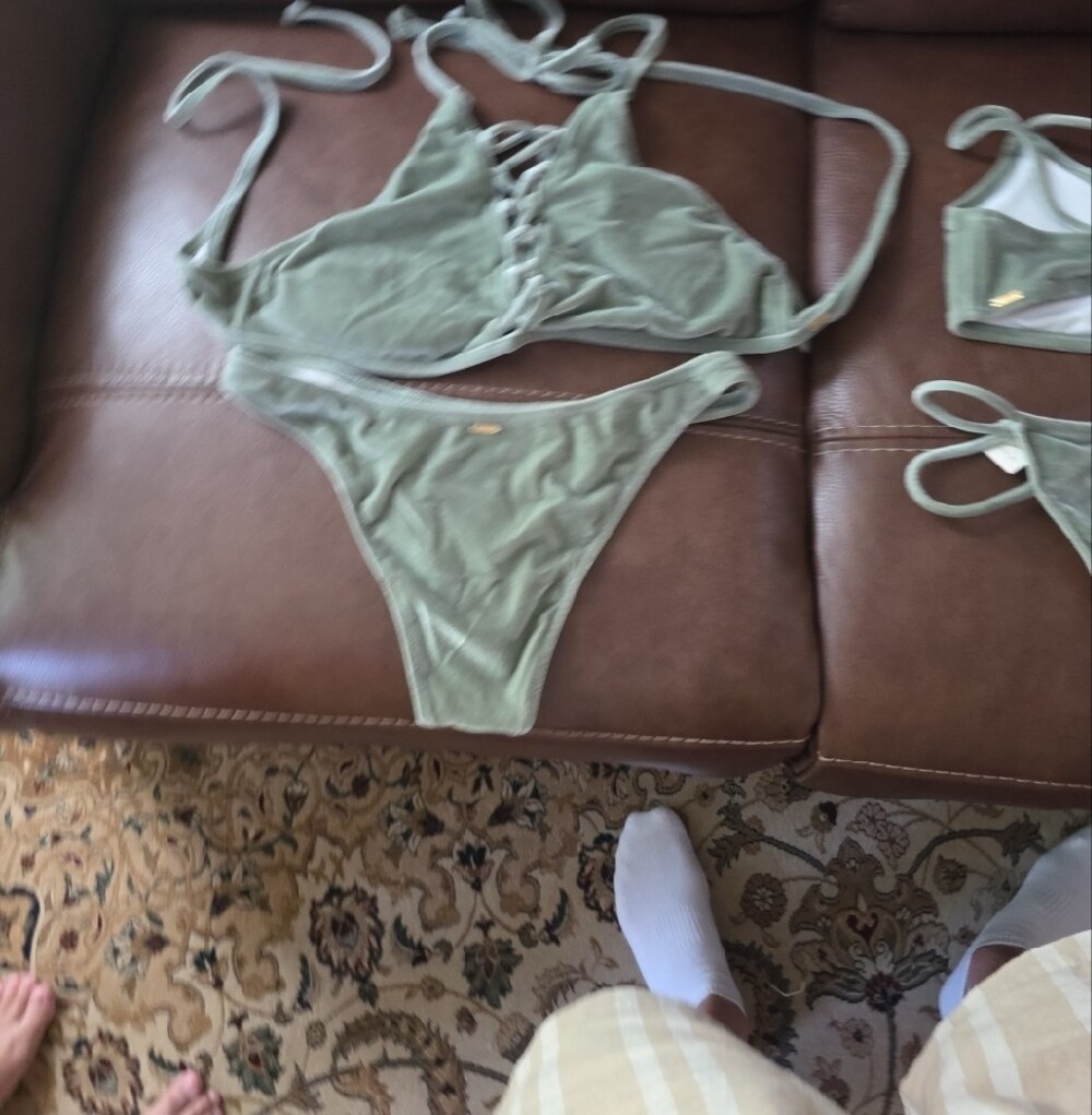 Victoria Secret Green Velvet Bikini 2 Sets - Picture 6 of 6